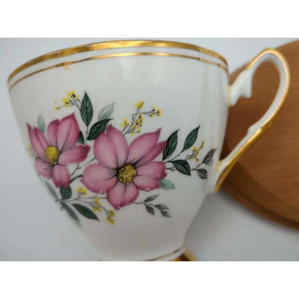 Elizabethan by Taylor & Kent vintage elizabethan